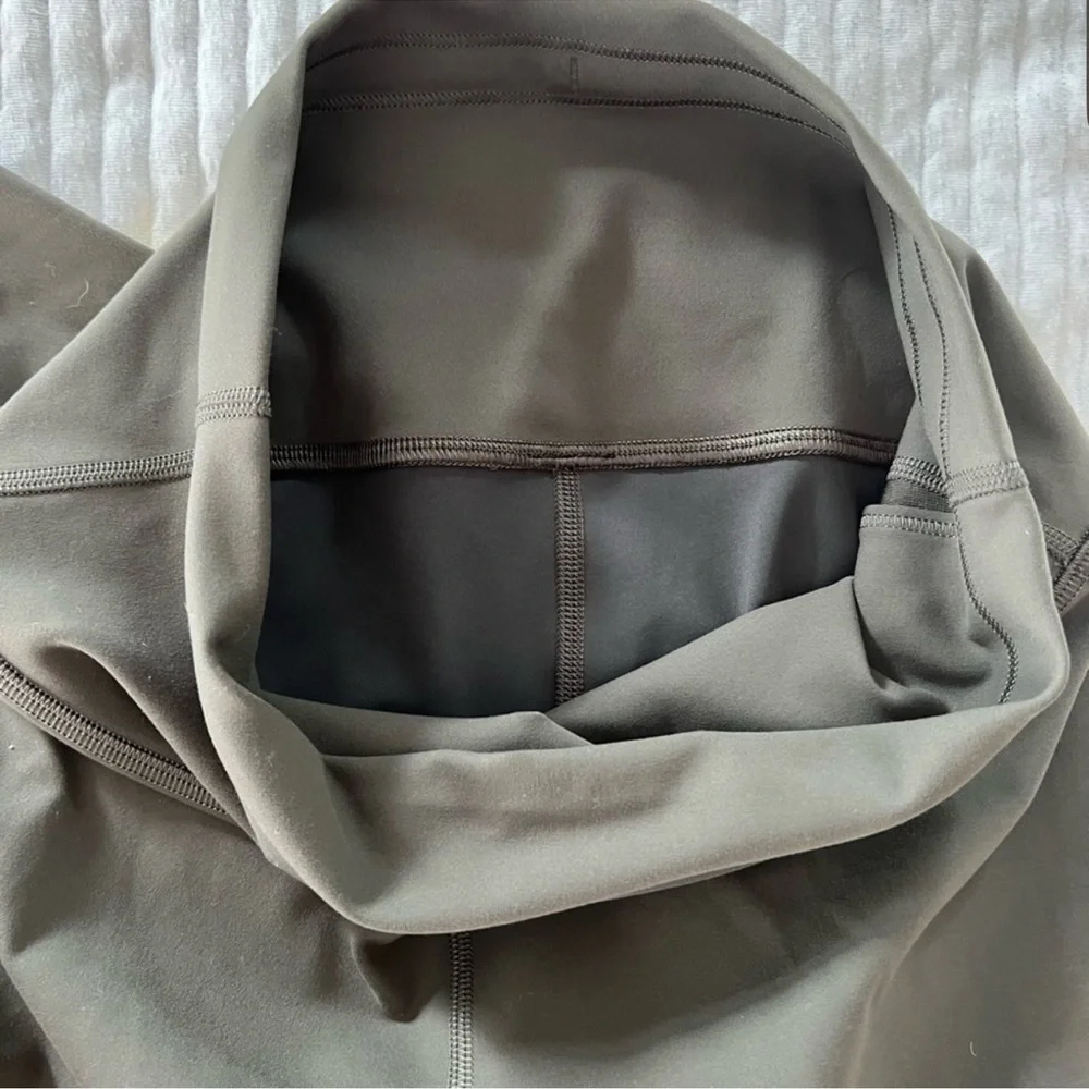 Lululemon Wunder Train High Rise 28” Leggings in Olive - Picture 4 of 7